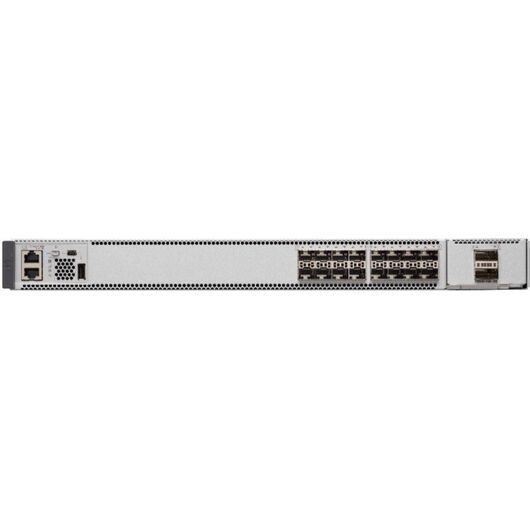 Cisco Catalyst 9500 Network Essentials switch C950016XE